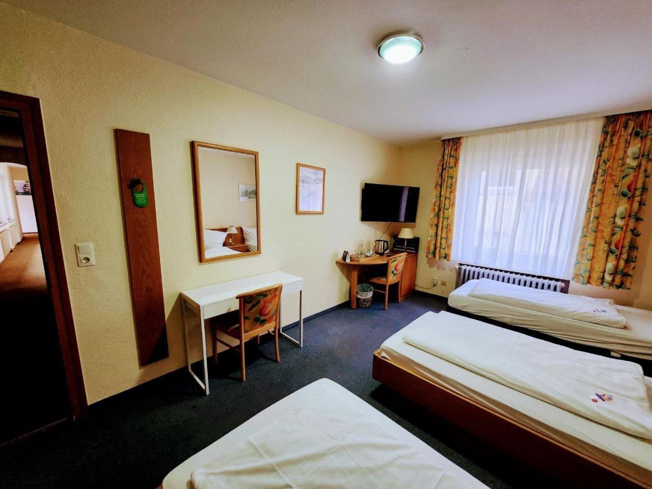 Hotel Schiff Rastatt Quarto foto